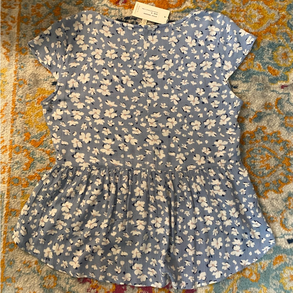 SOLD! NEW! Sim & Sam Dusty Blue Floral V-Neck Capped Sleeve Peplum Top M - Picture 10 of 15